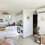 Apartamento Superb With Sea View Les Restanques