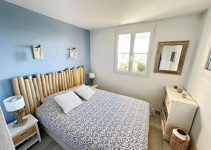 Superb With Sea View Les Restanques