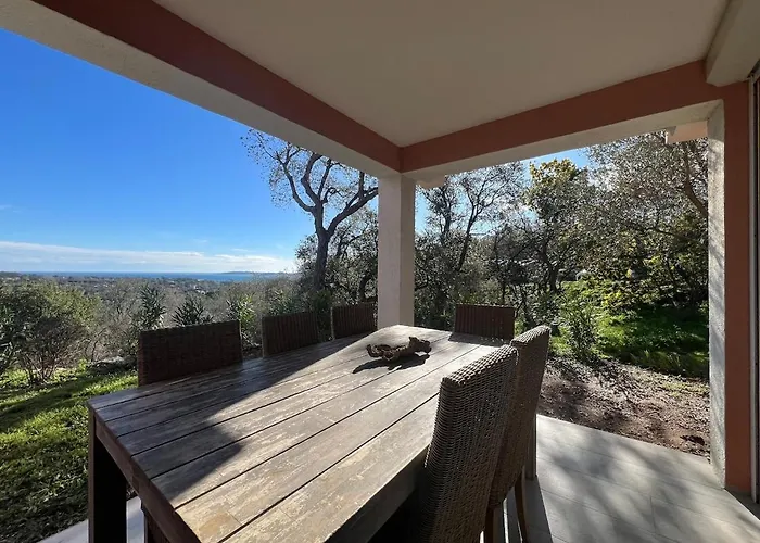 Apartment Superb With Sea View Les Restanques *