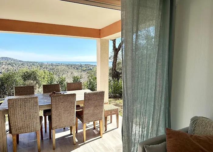 Apartment Superb With Sea View Les Restanques